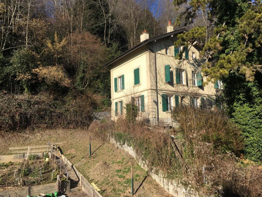 Parking Voiture & Appartement 2Pcs Lausanne Centre Exterior foto